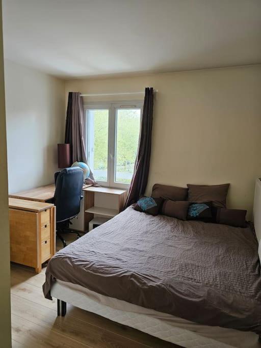 Appartement Spacieux Silencieux Lognes Exterior foto